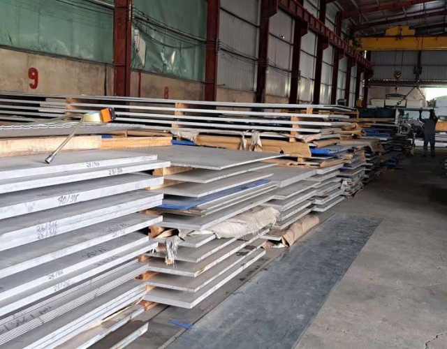 INOX-THÉP KHÔNG GỈ 316 & 316L: SO SÁNH TOÀN DIỆN,TIÊU CHUẨN VÀNG CỦA NGÀNH SẢN XUẤT CÔNG NGHIỆP, ĐÓ CŨNG LÀ LÝ DO BẠN NÊN QUAN TÂM