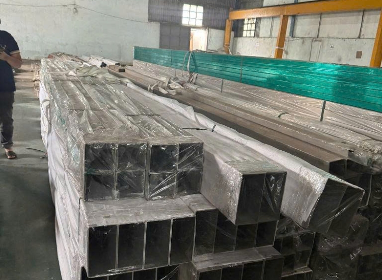 HỘP CHỮ NHẬT INOX 304/316 - 100x200x5.0MM