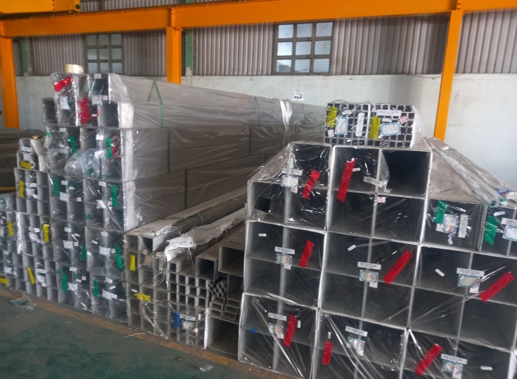 HỘP VUÔNG INOX 304 - 100*100*4.0MM