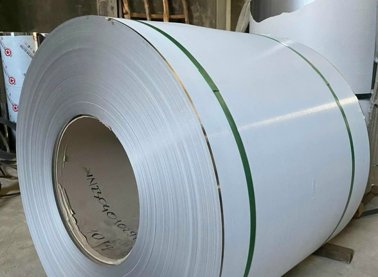 THÉP CÁN NÓNG TẨY GỈ PHỦ DẦU