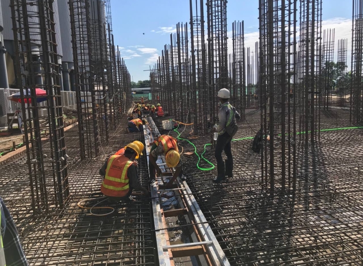 CHẾ TẠO SẢN PHẨM MÁNG THU NƯỚC GUTTER VÀ NẮP ĐẬY GRATING INOX DÀNH CHO CÁC NHÀ MÁY THỰC PHẨM , BIA , RƯỢU, NƯỚC GIẢI KHÁT