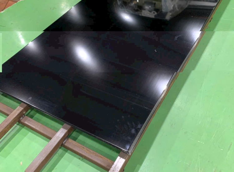 TẤM INOX XƯỚC ĐEN