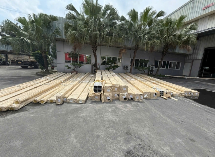 HỘP VUÔNG INOX 304/316 60 x 60 x 5.0MM