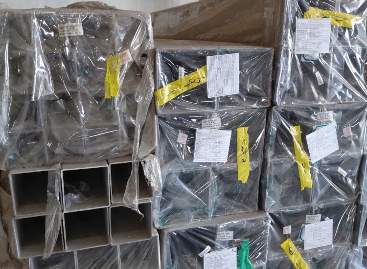 HỘP VUÔNG INOX 304/316 70 x 70 x 6.0MM