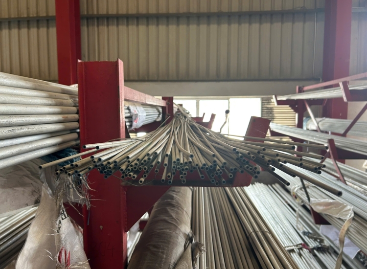 ỐNG ĐÚC INOX PHI 6- MÁC THÉP 304/316/310S