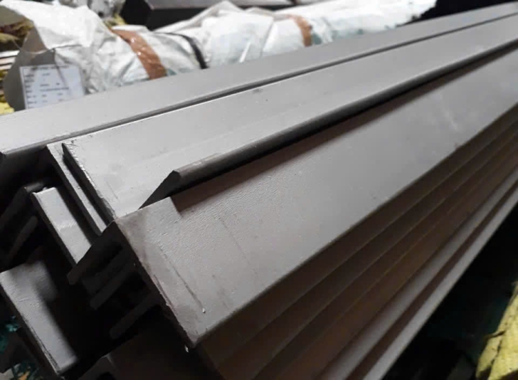 VÊ ĐÚC INOX 304: 60 x 60 x 4.0 x 6M